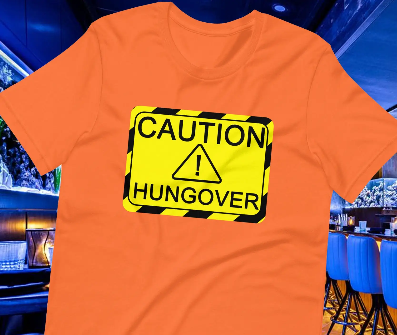 Camiseta 'Caution Hungover' pa - Wine Beer Tequila avaliação e preço